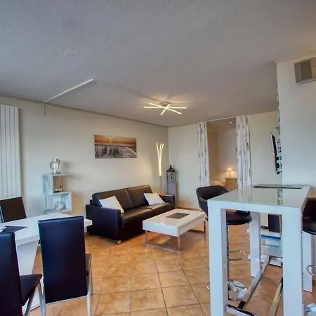 - Haus B, App 0b0310 Apartment *